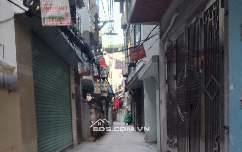 HUỲNH THÚC KHÁNG - PHÁO ĐÀI LÁNG: Nhà ~40m2, ngõ thông, Sáng đẹp - ở ngay, giá tốt!